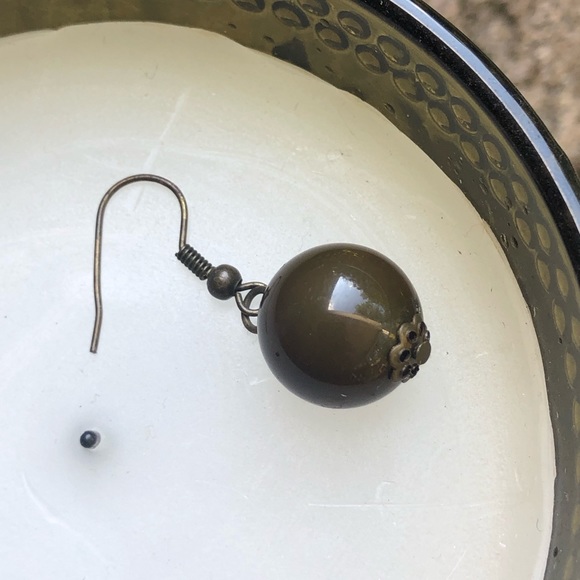 FREE  w/Purchase•Wooden Bead Earrings+FREE 🎁 - Picture 5 of 6